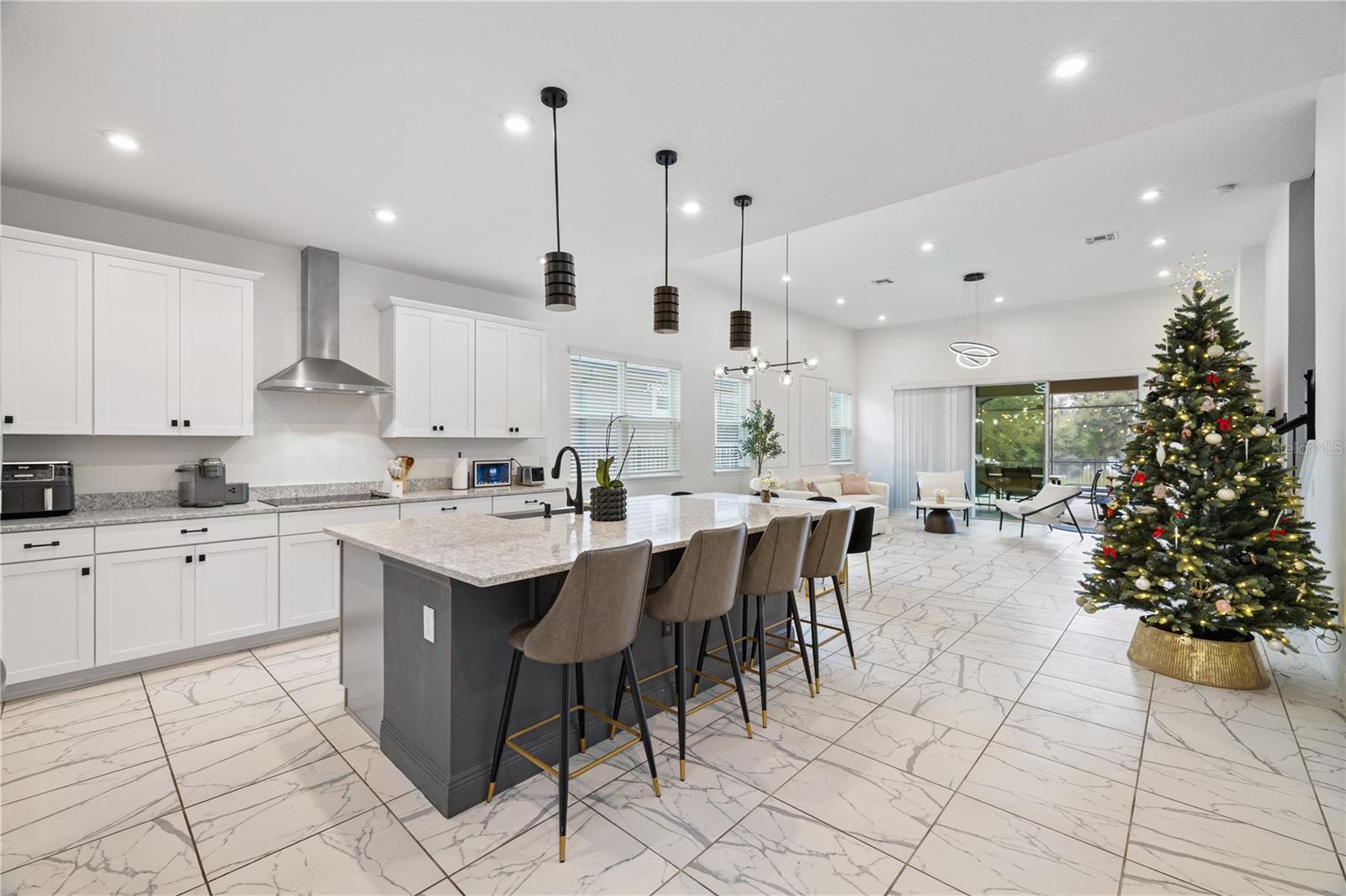 HAWKSMOOR PH 4 - Residential