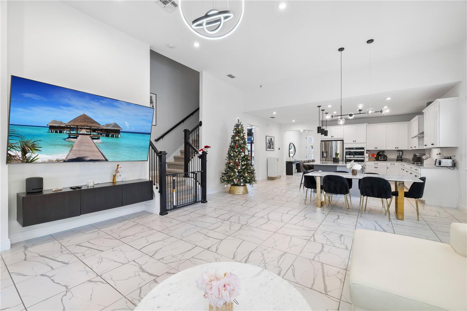 HAWKSMOOR PH 4 - Residential