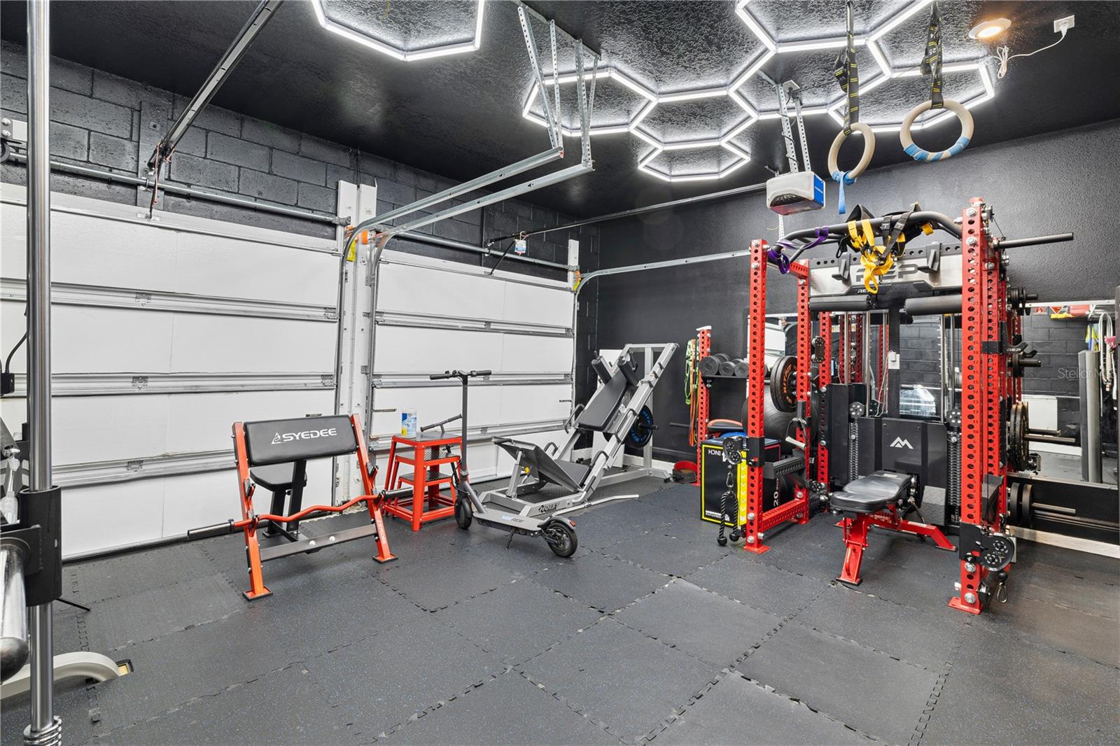 HAWKSMOOR PH 4 - Residential