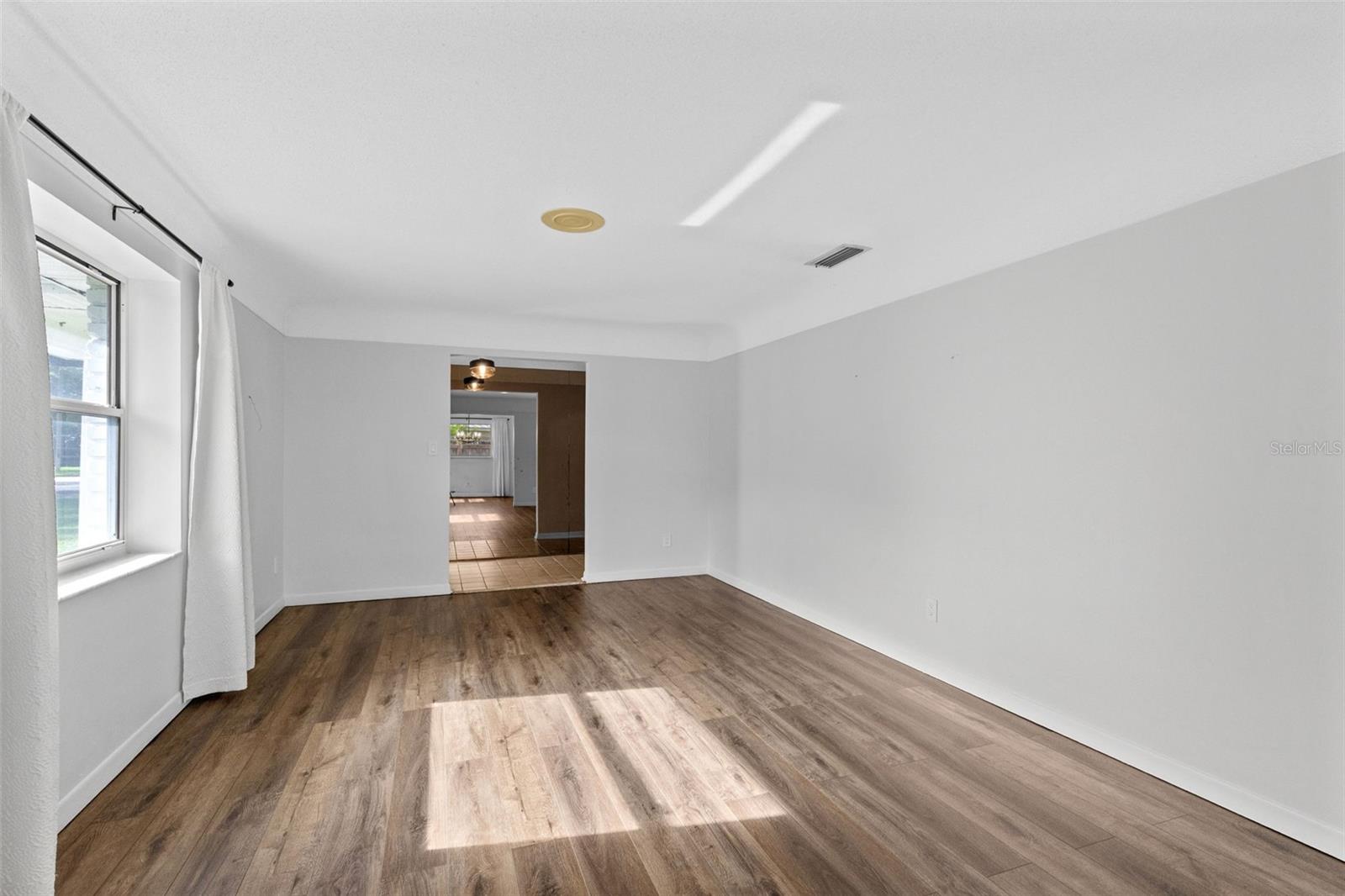 2215 BRADFORD COURT