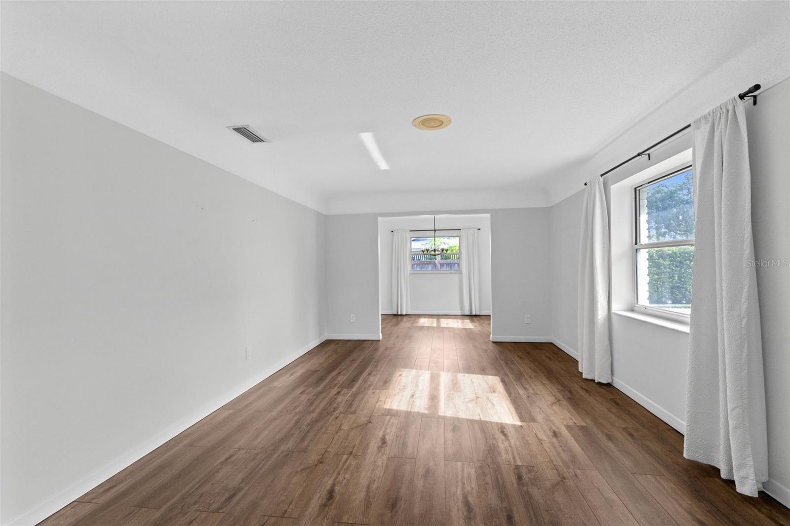 2215 BRADFORD COURT