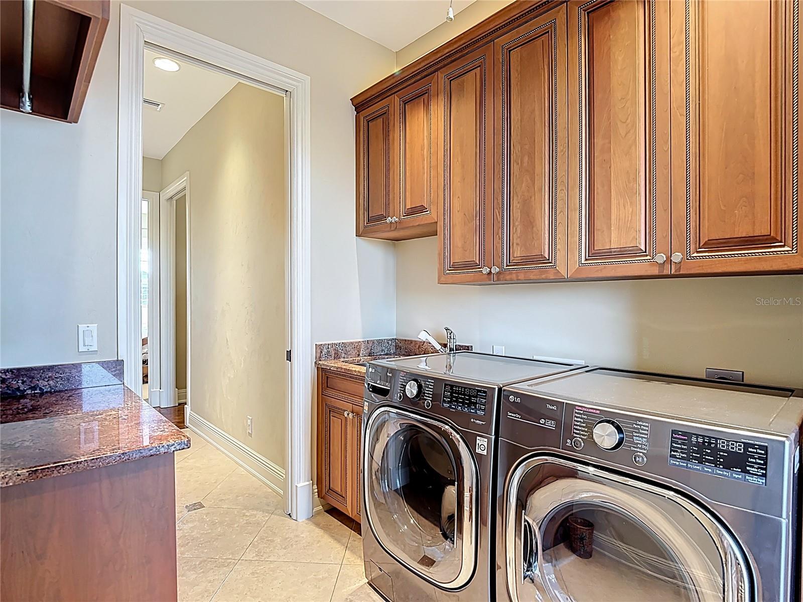 PIRATE HARBOUR - Residential