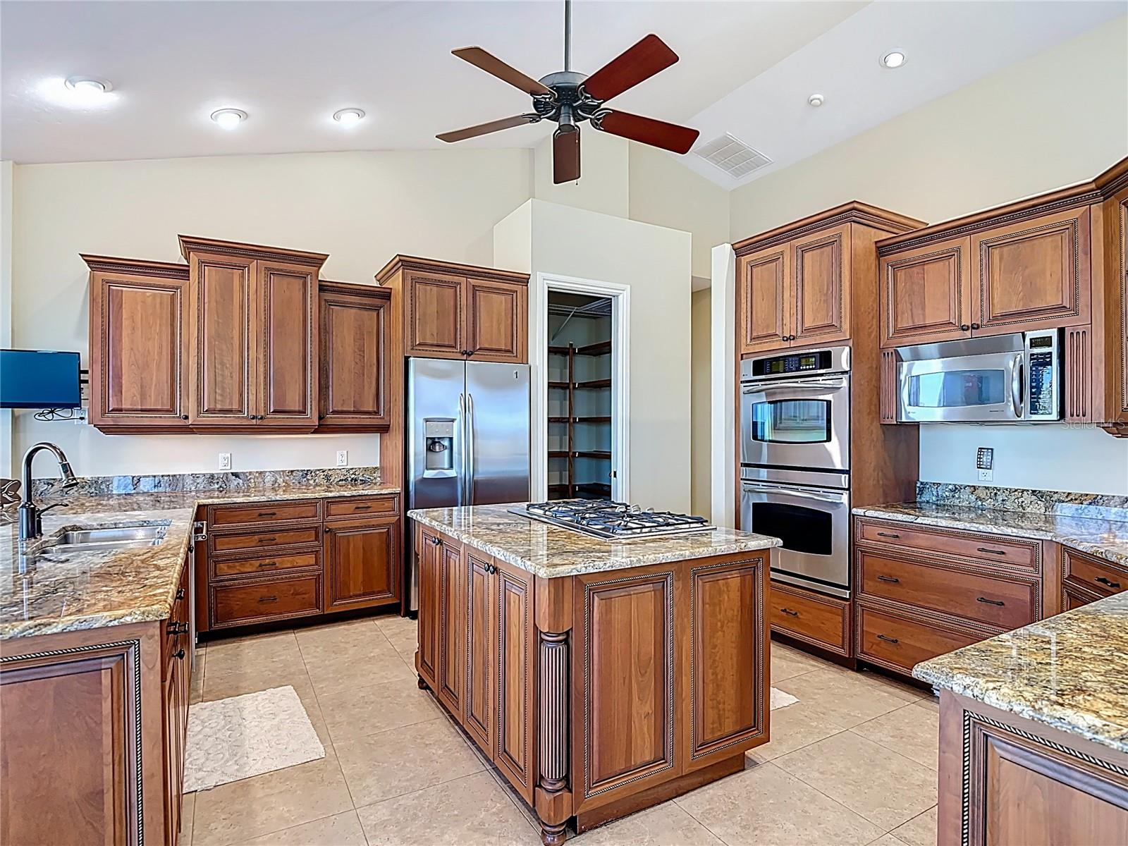 PIRATE HARBOUR - Residential