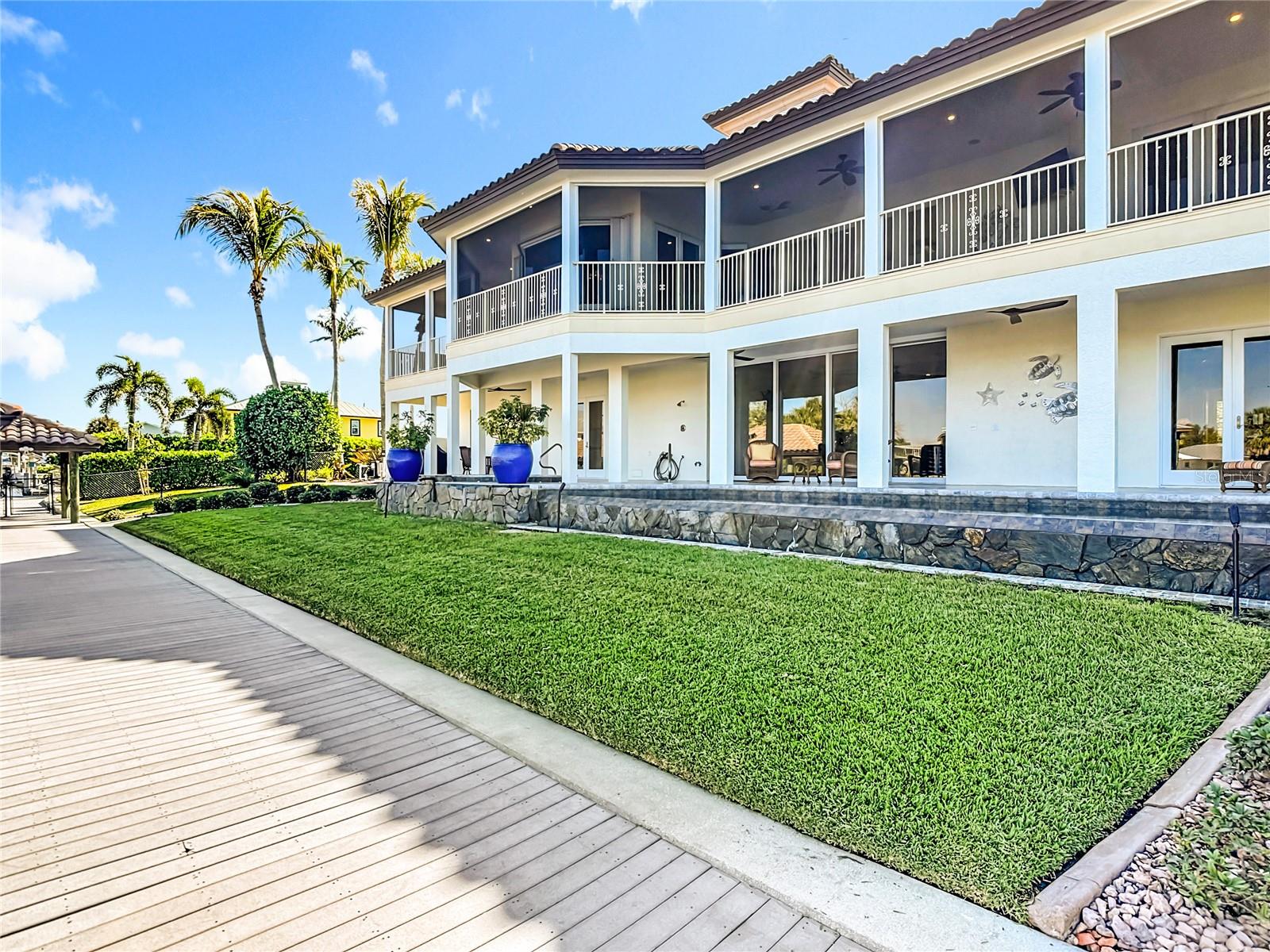 PIRATE HARBOUR - Residential