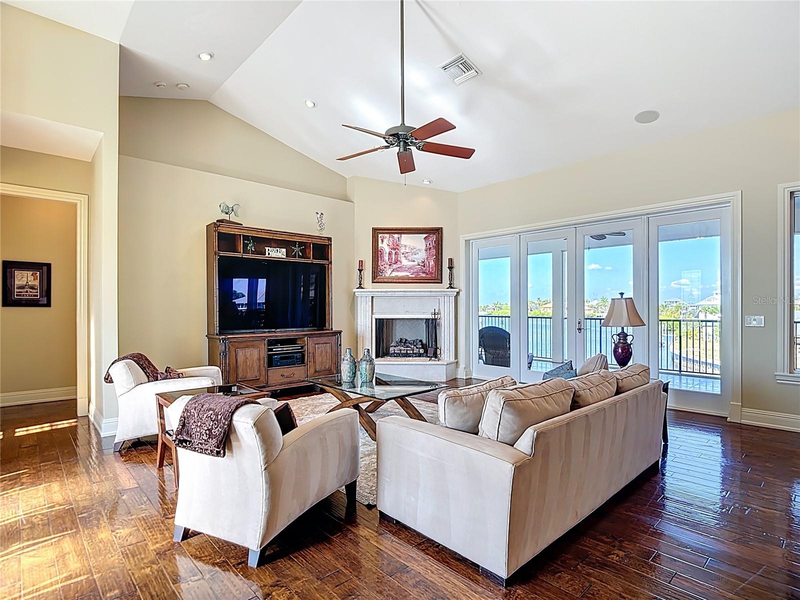 PIRATE HARBOUR - Residential