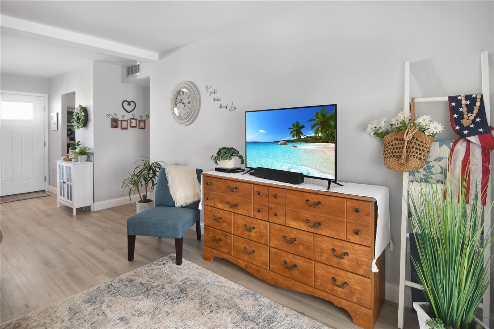 SECOND BAYSHORE CONDOMINIUM - Residential