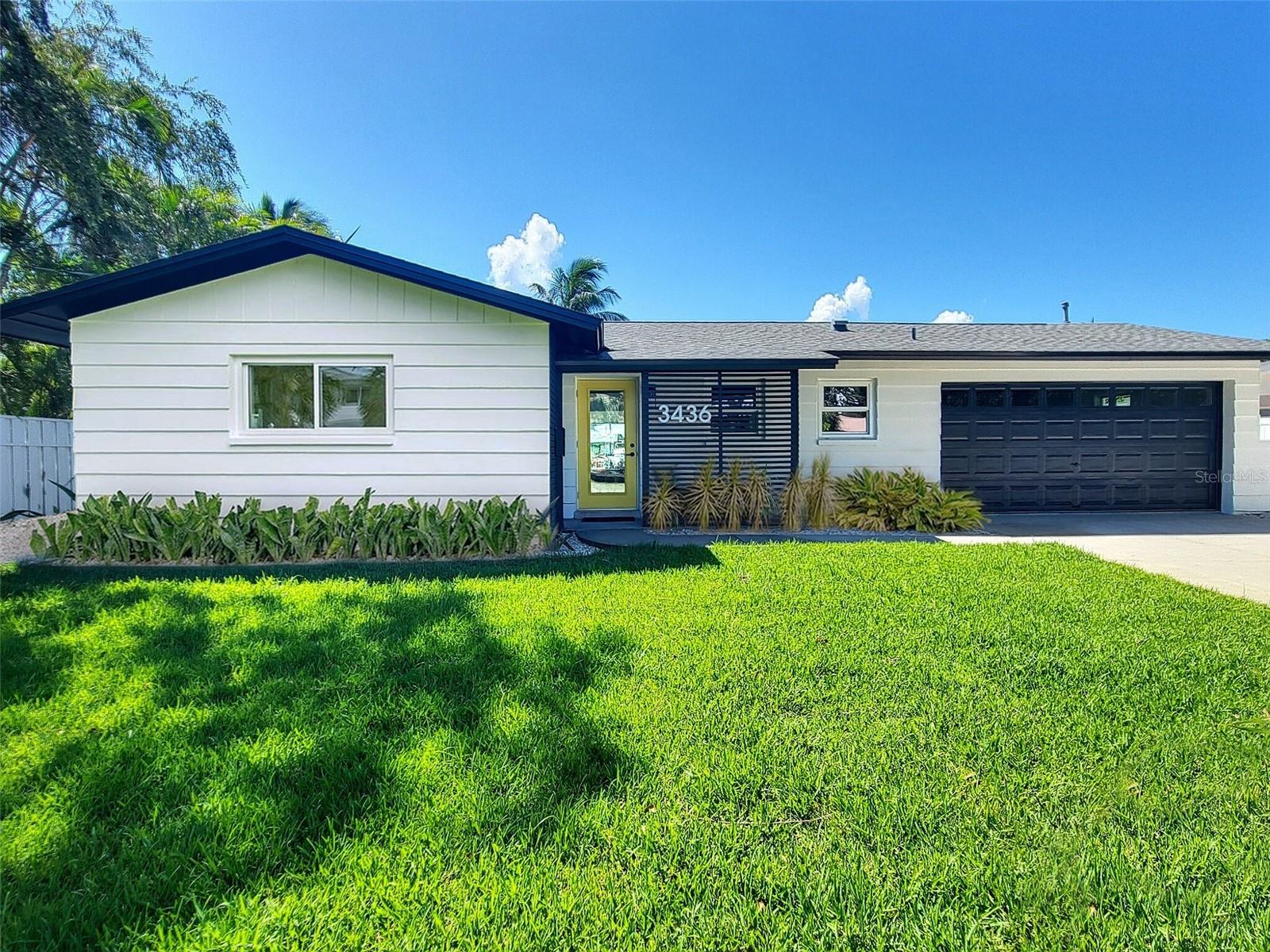 3436 MANATEE DRIVE SE