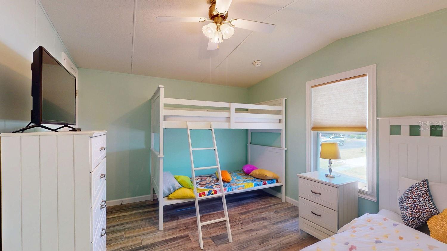 PINEWOOD CO-OP INC UNREC - Residential Lease