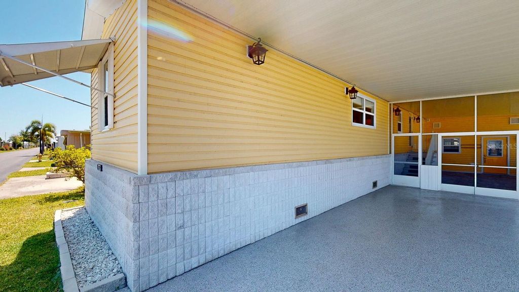 Photo of 10728 Poplar Street NE, St Petersburg, FL 33716 (MLS # TB8455322)