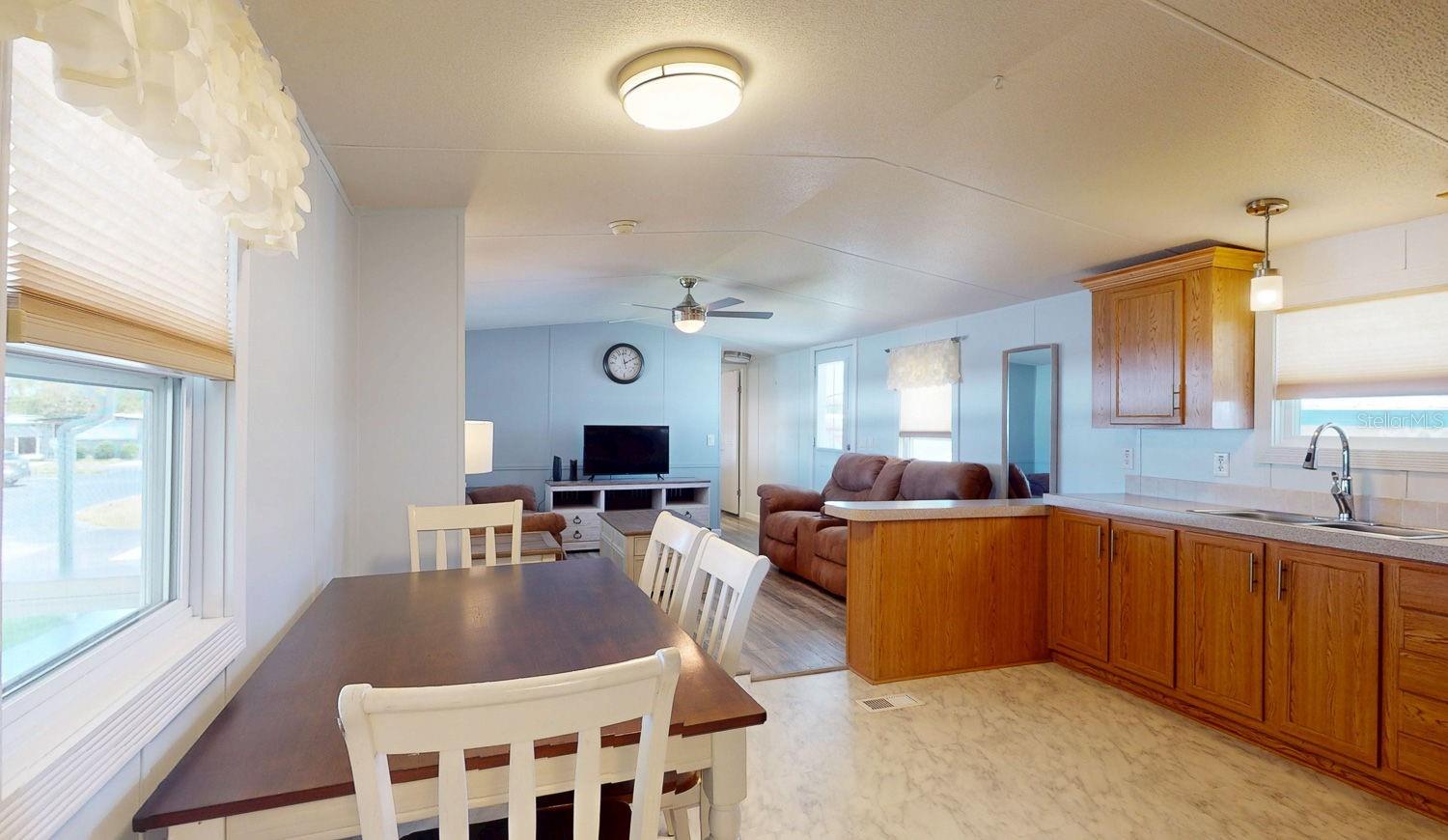 PINEWOOD CO-OP INC UNREC - Residential Lease