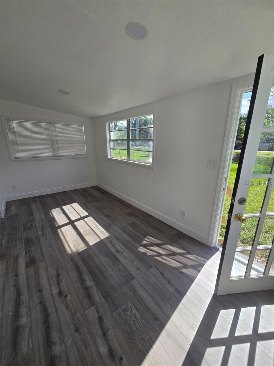 PINE HILLS MANOR 05 - Residential