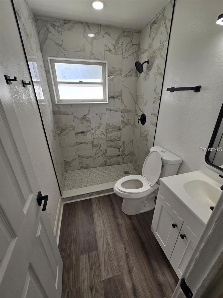 PINE HILLS MANOR 05 - Residential