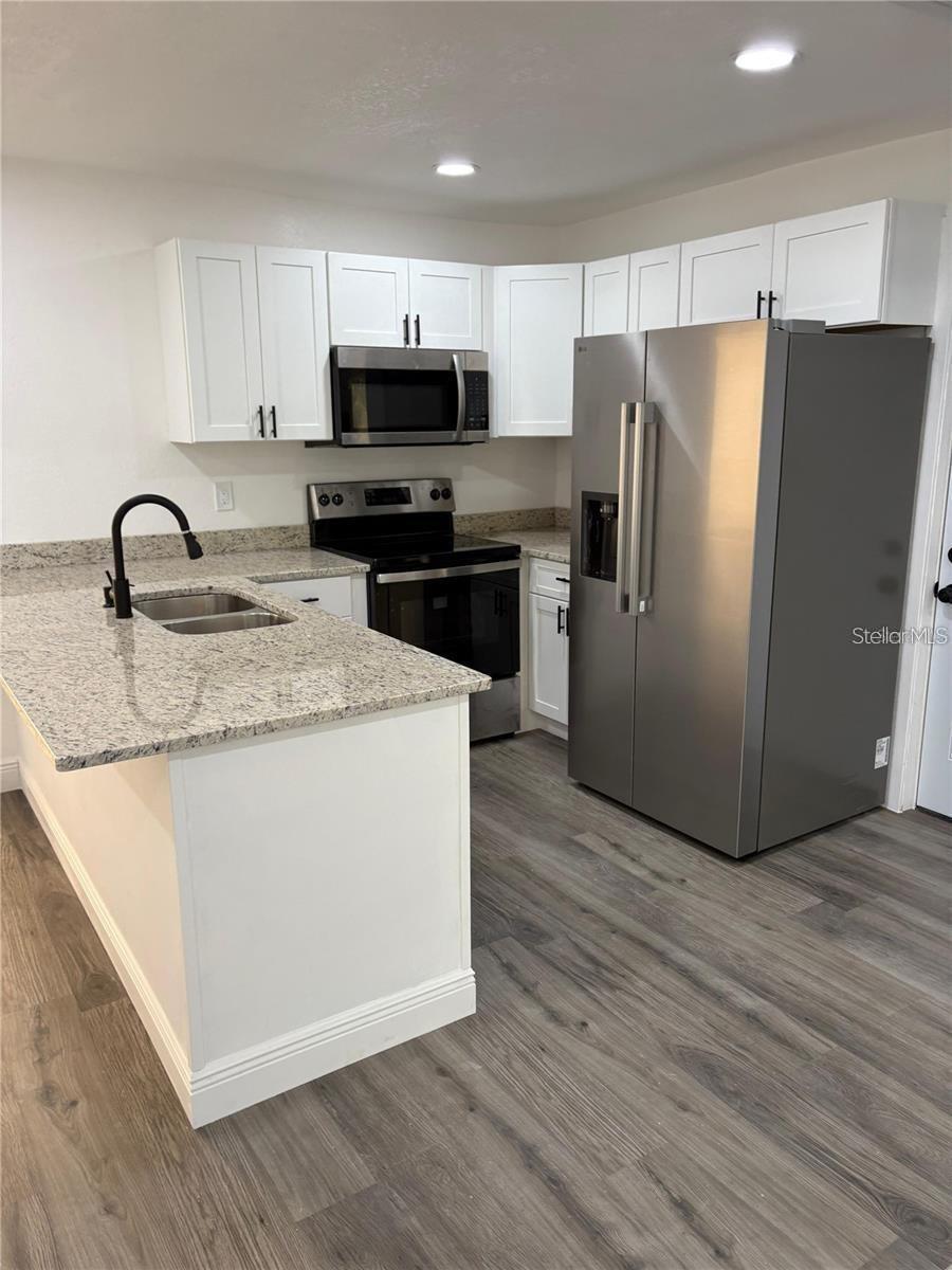 PINE HILLS MANOR 05 - Residential