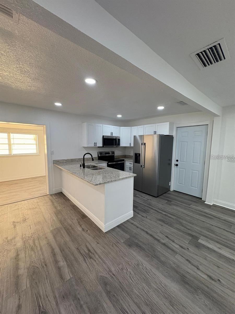 PINE HILLS MANOR 05 - Residential