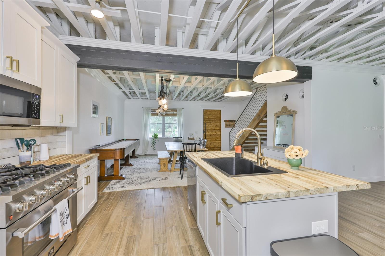 ROXY BAY - Residential