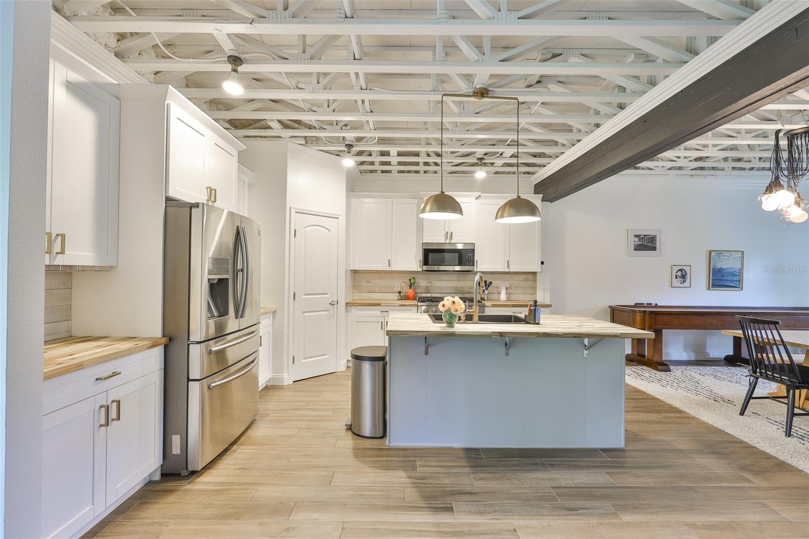 ROXY BAY - Residential