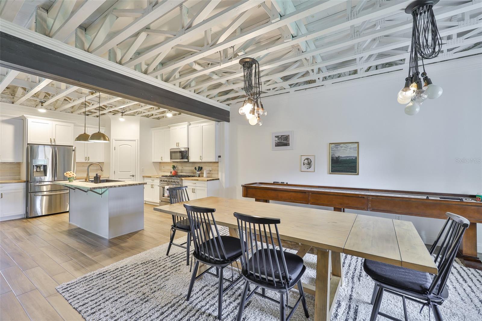 ROXY BAY - Residential