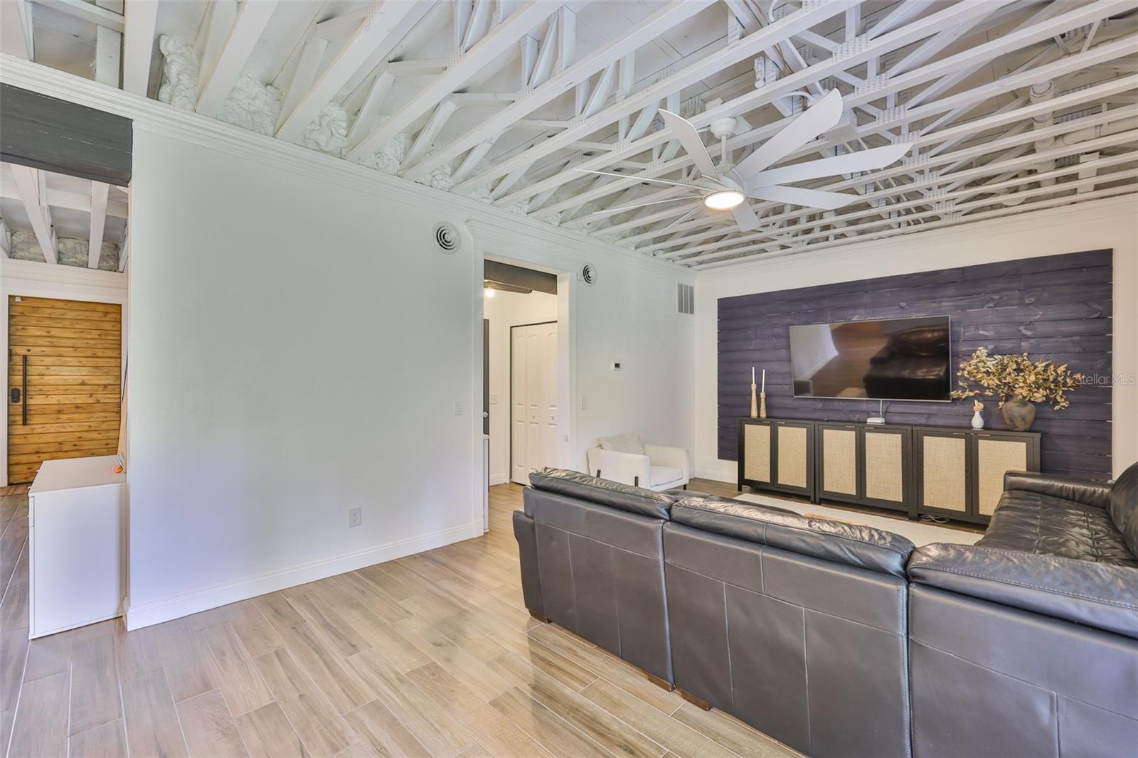 ROXY BAY - Residential