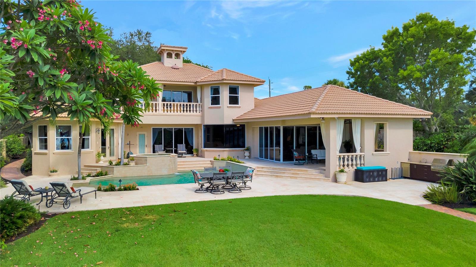PINE BAY FOREST - Residential