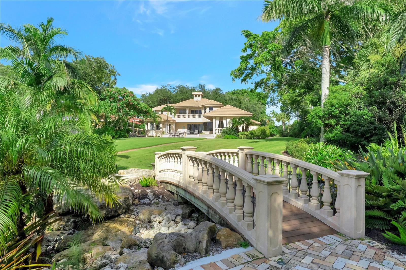 PINE BAY FOREST - Residential