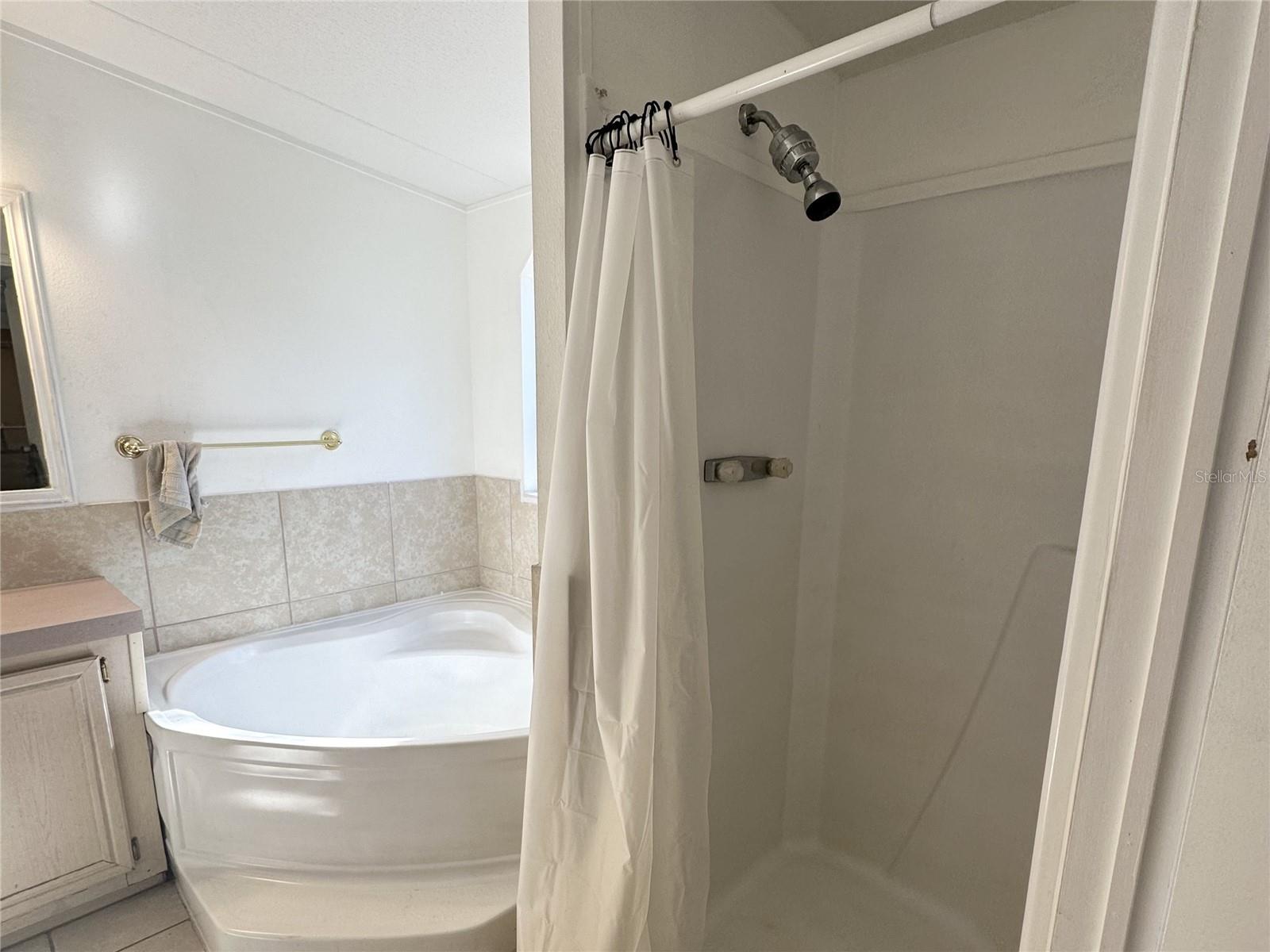 EUREKA SHORES - Residential