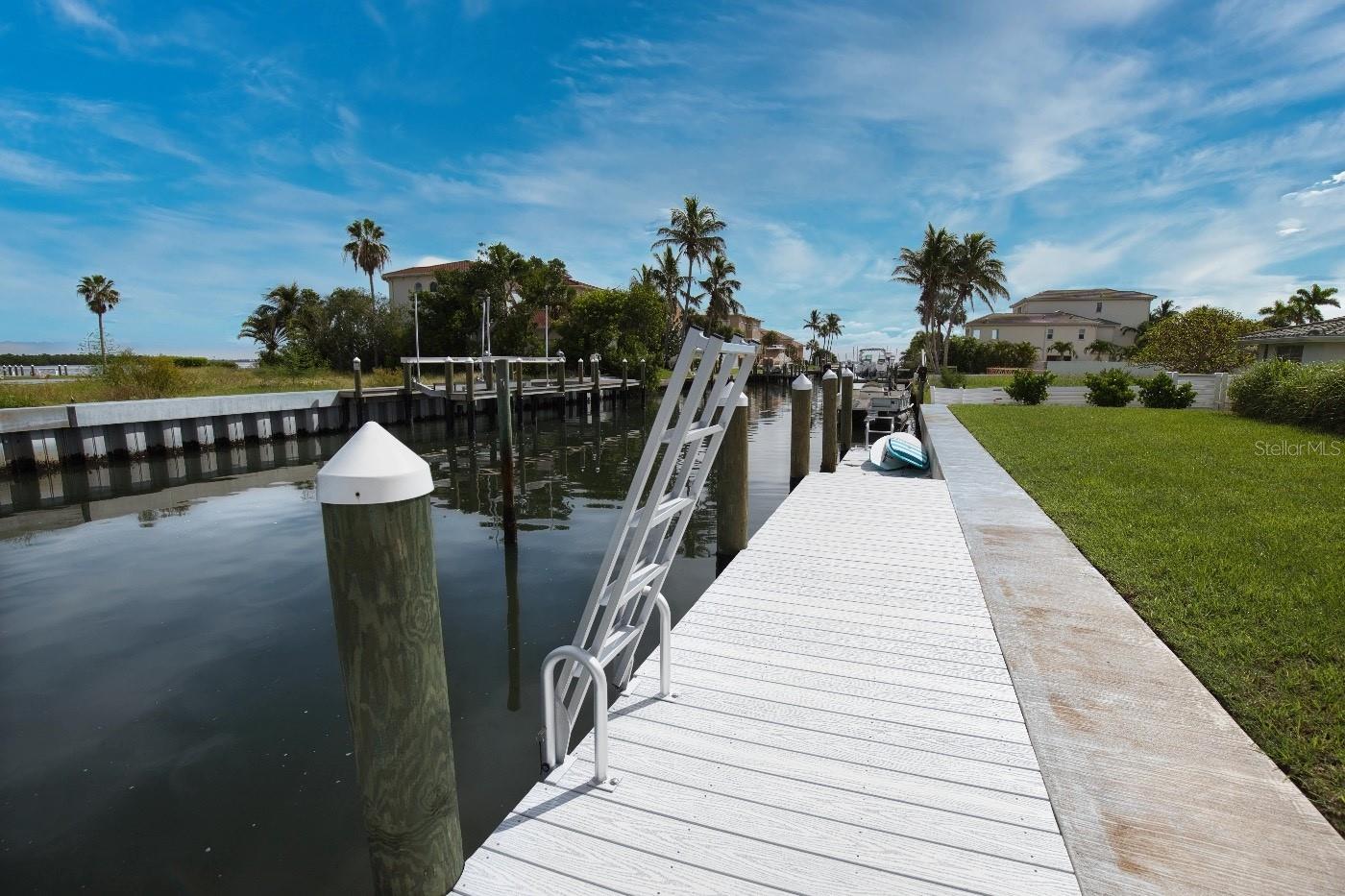 LONGBOAT KEY ESTATES - Residential