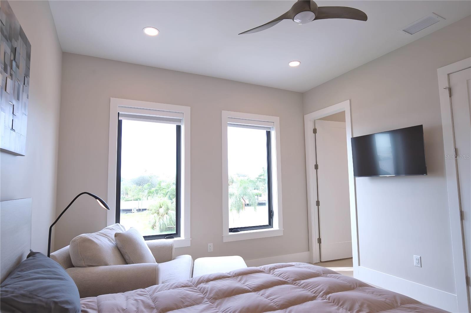 LONGBOAT KEY ESTATES - Residential