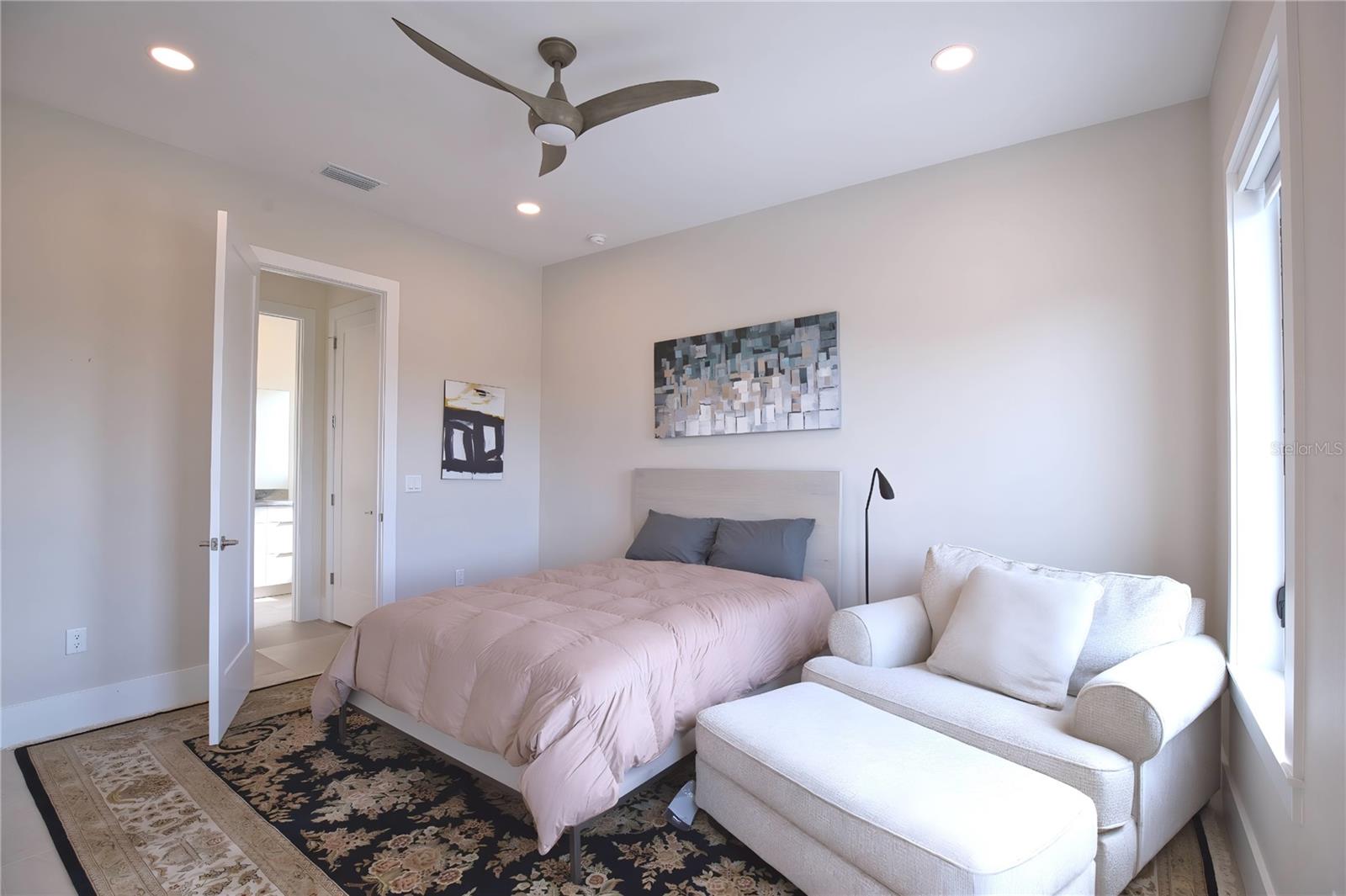 LONGBOAT KEY ESTATES - Residential