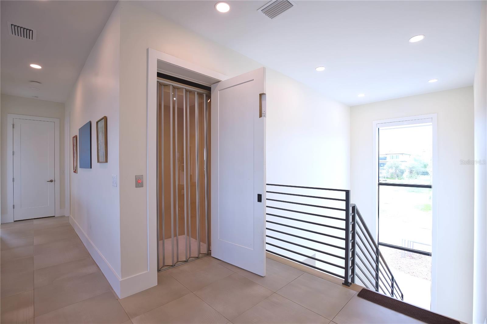 LONGBOAT KEY ESTATES - Residential