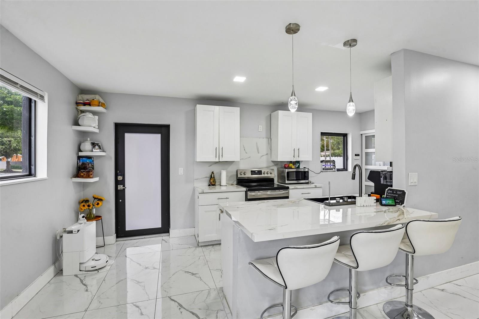 1421 N 68TH TERRACE