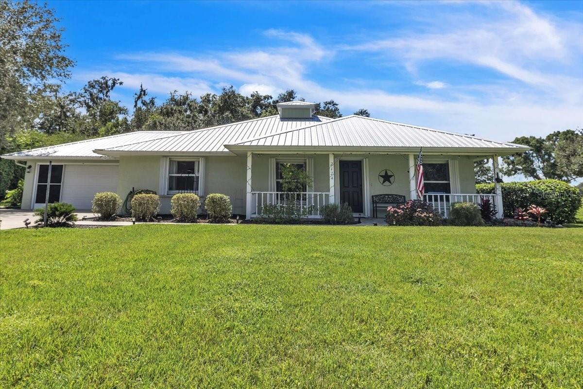 VOSS OAKS - Residential