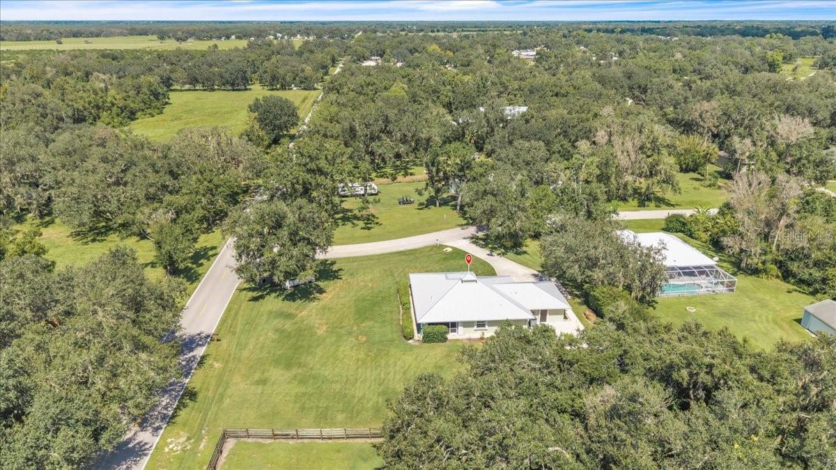 VOSS OAKS - Residential