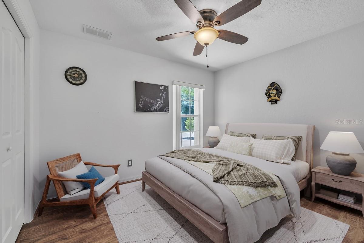 VOSS OAKS - Residential