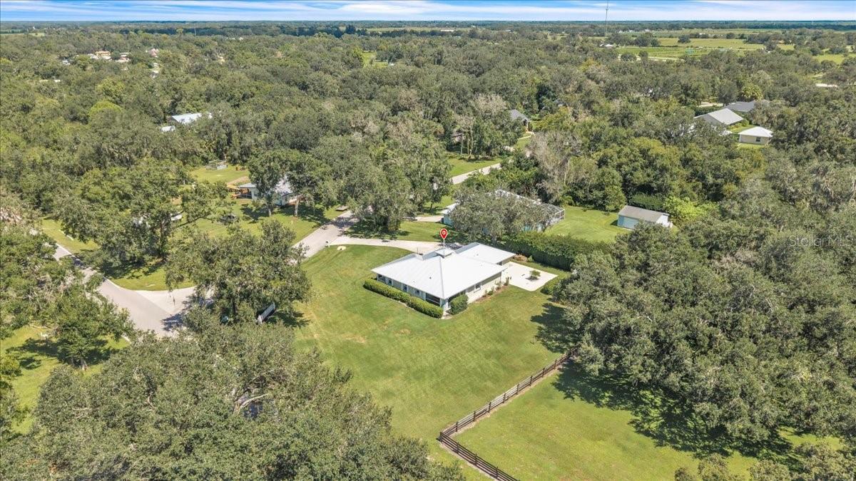 VOSS OAKS - Residential