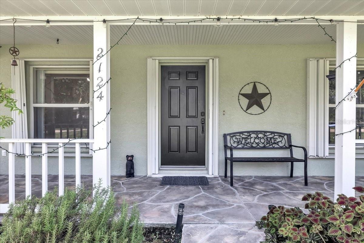 VOSS OAKS - Residential