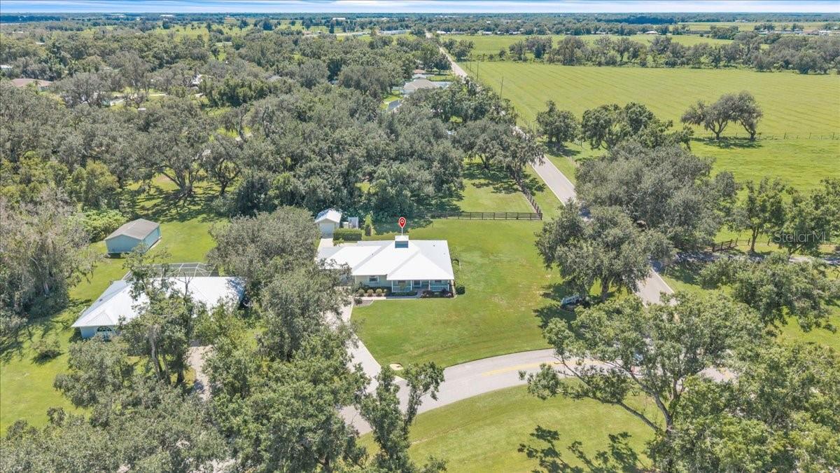 VOSS OAKS - Residential