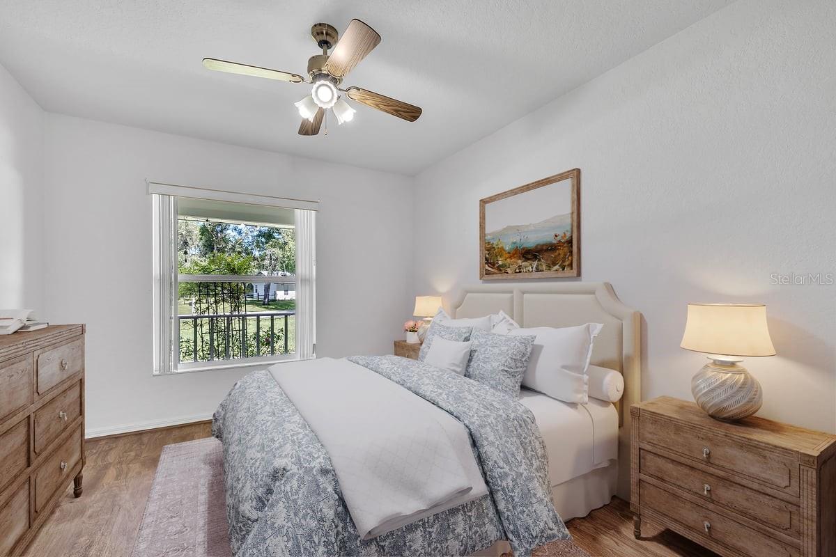 VOSS OAKS - Residential