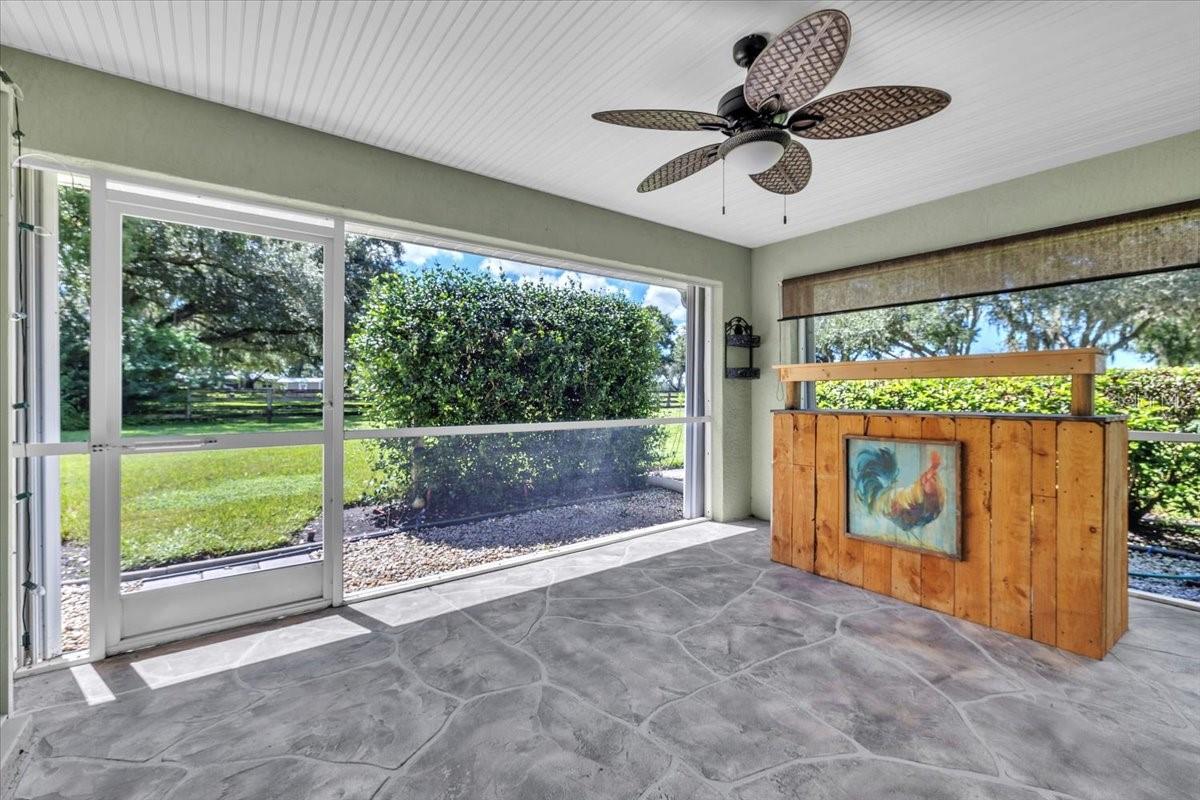 VOSS OAKS - Residential