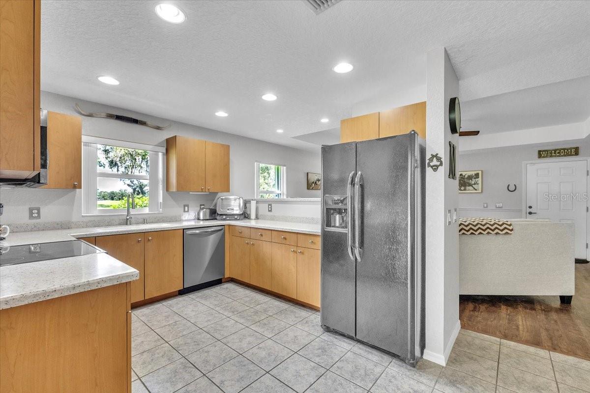 VOSS OAKS - Residential