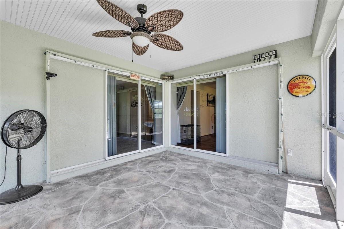 VOSS OAKS - Residential