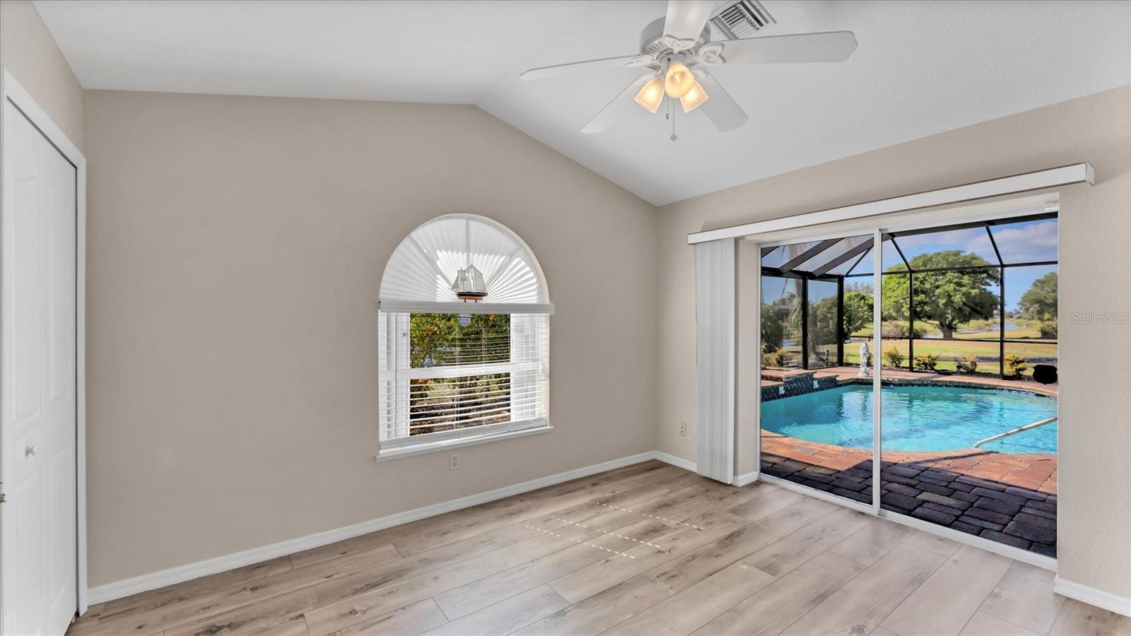 ROTONDA WEST BROADMOOR - Residential