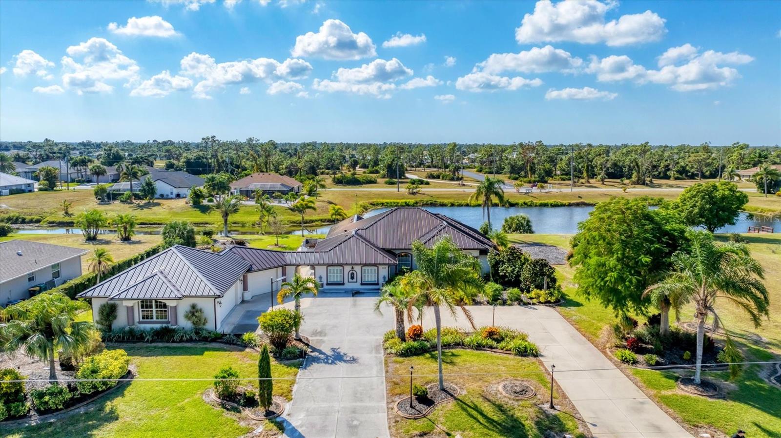 ROTONDA WEST BROADMOOR - Residential