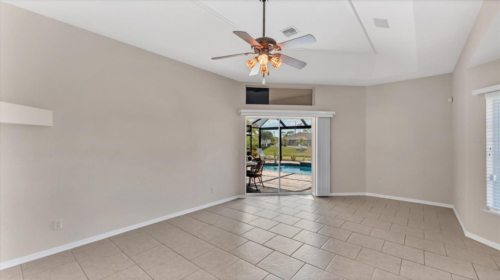 ROTONDA WEST BROADMOOR - Residential