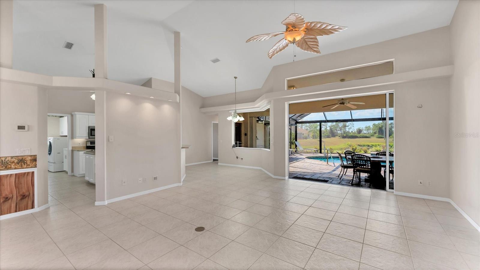 ROTONDA WEST BROADMOOR - Residential