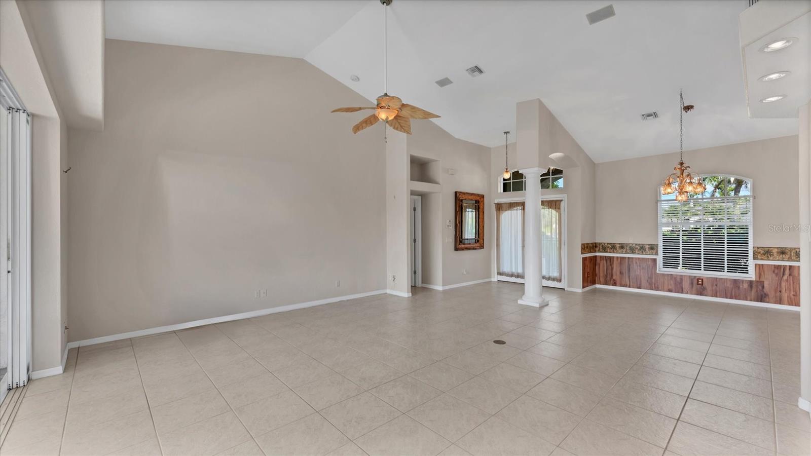 ROTONDA WEST BROADMOOR - Residential