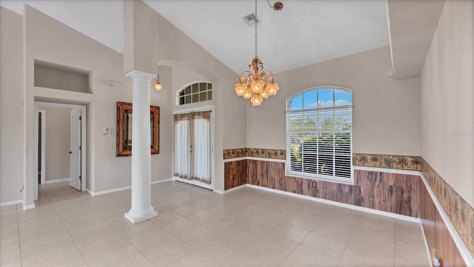 ROTONDA WEST BROADMOOR - Residential