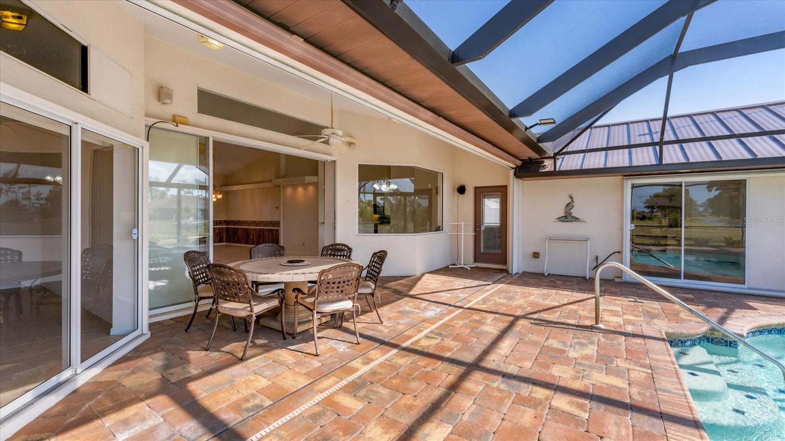 ROTONDA WEST BROADMOOR - Residential