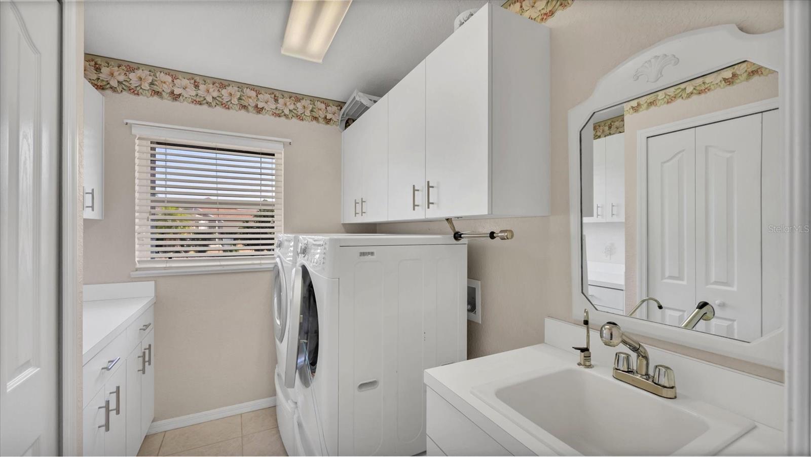 ROTONDA WEST BROADMOOR - Residential