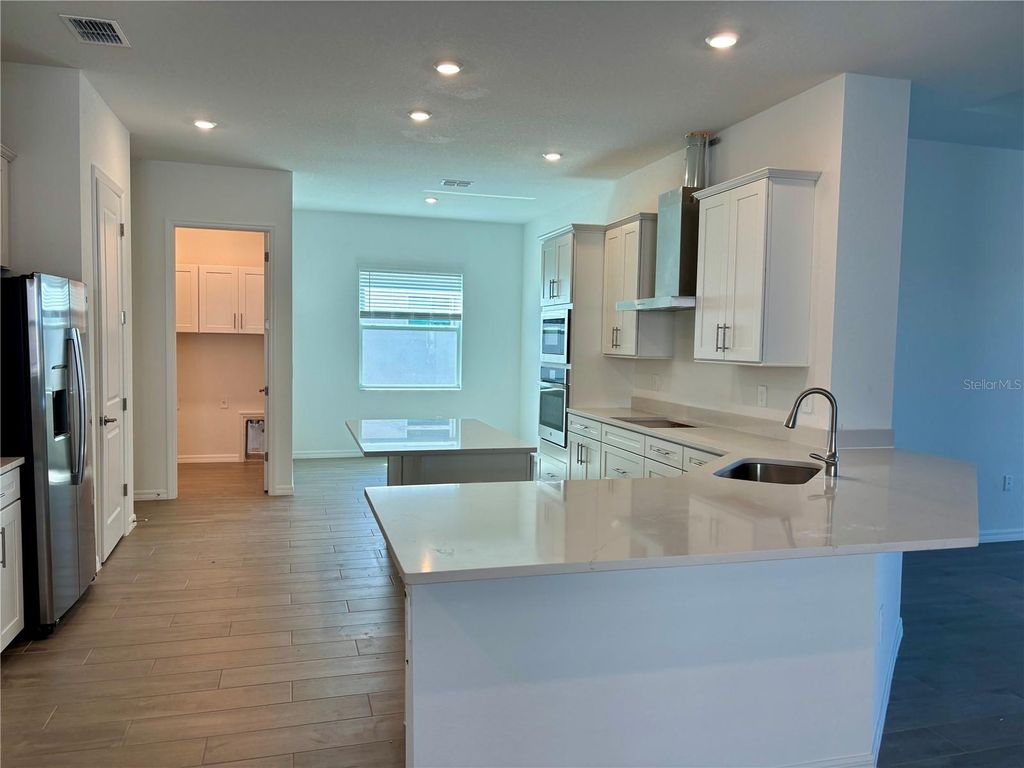 Photo of 5608 Lightening Whelk Lane, Lakewood Ranch, FL 34211 (MLS # C7516232)