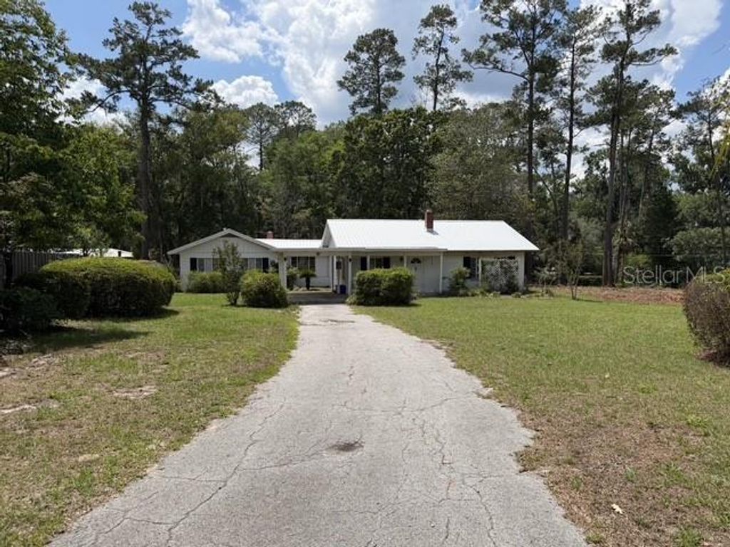 Photo of 3600 NW 12th Street, Gainesville, FL 32609 (MLS # GC540514)